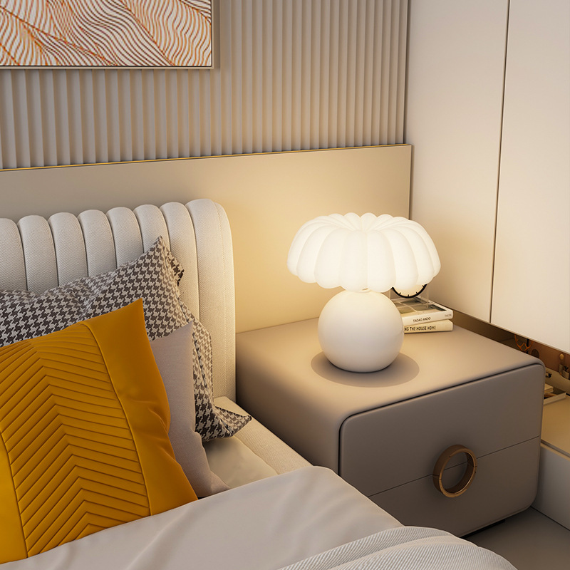 Lámpara de mesita de noche est - Desk Setup White reseña y precio